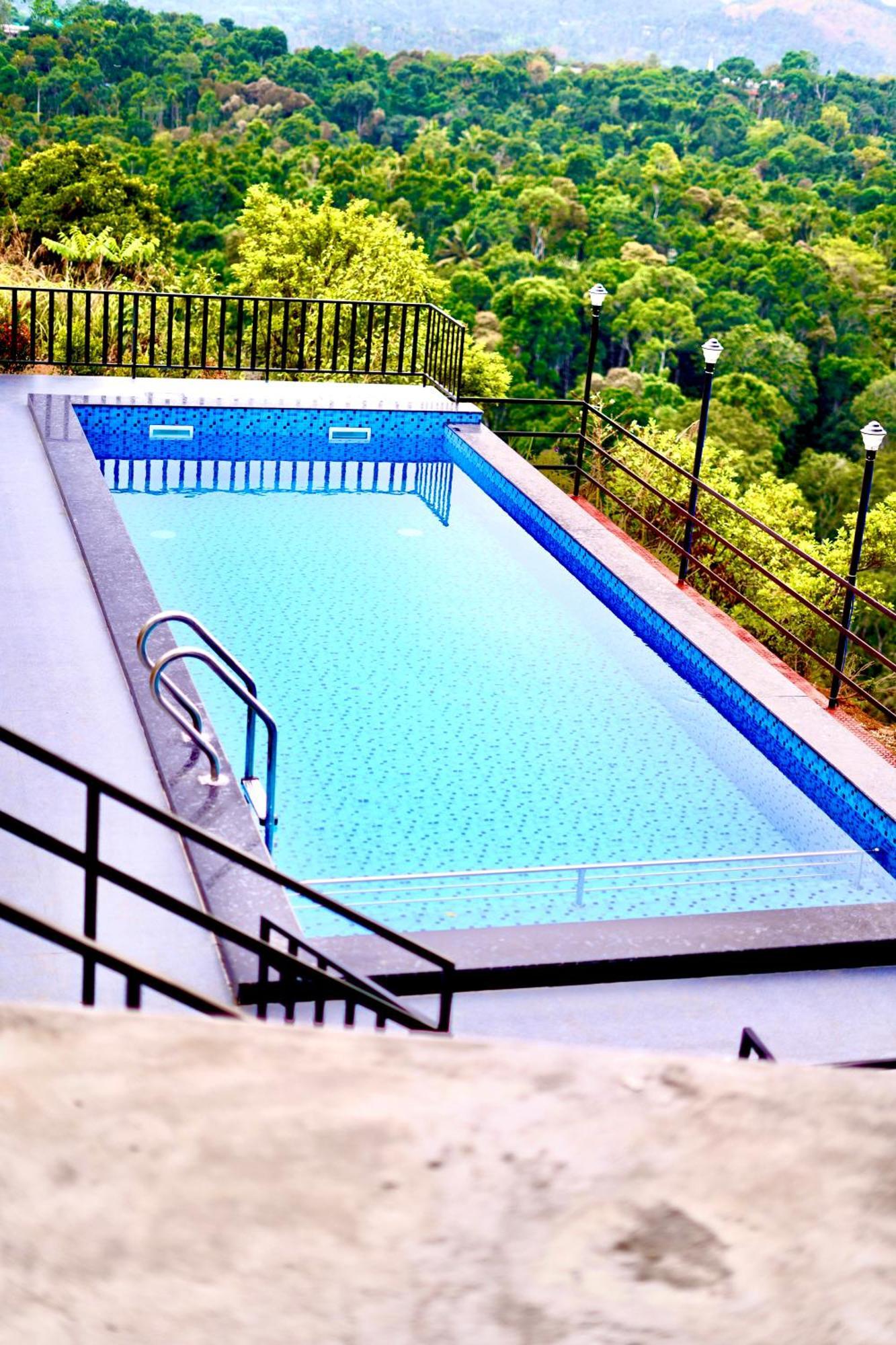 Paadi Holidays Ramakkalmedu Idukki Exteriör bild