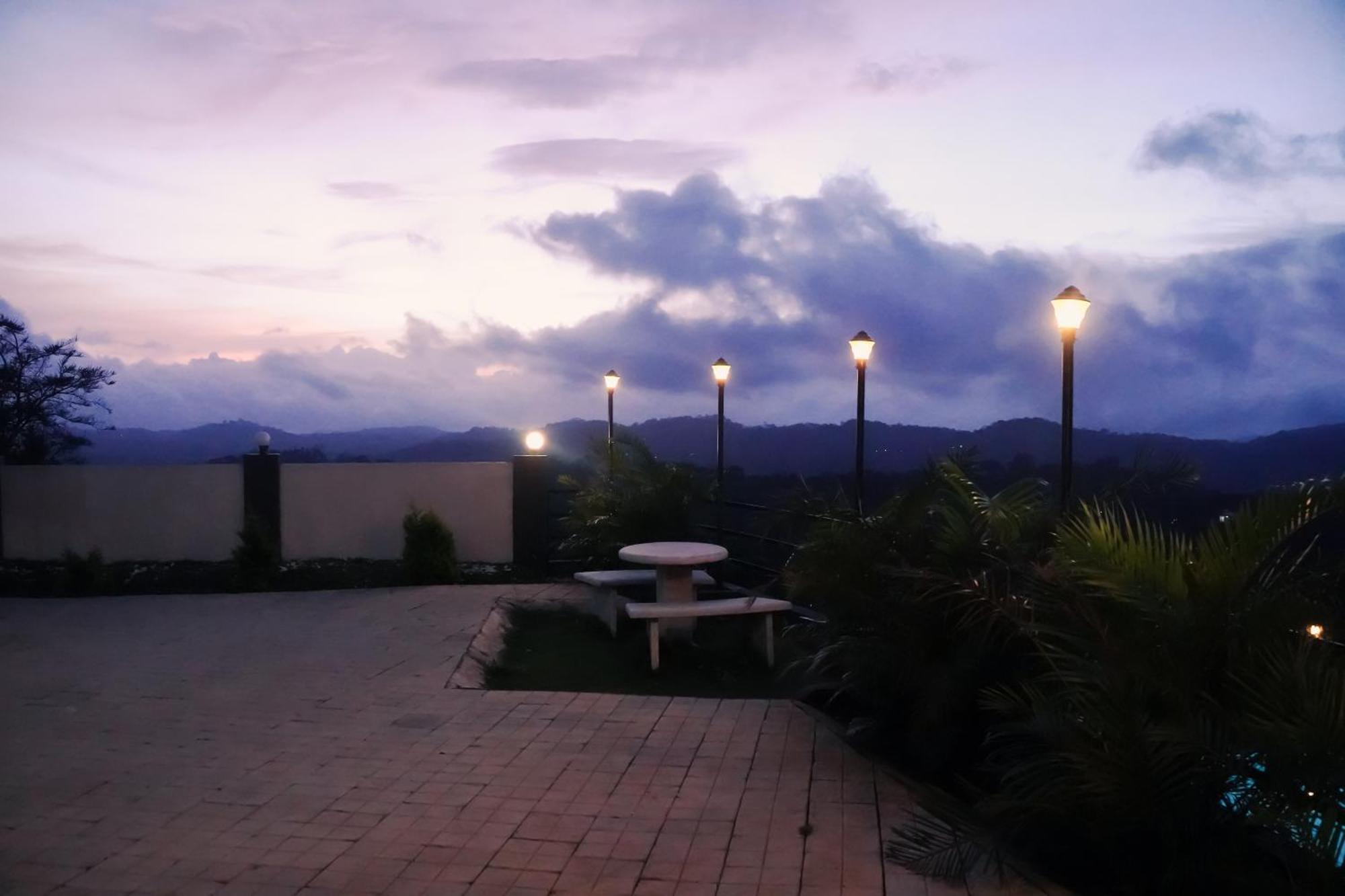 Paadi Holidays Ramakkalmedu Idukki Exteriör bild